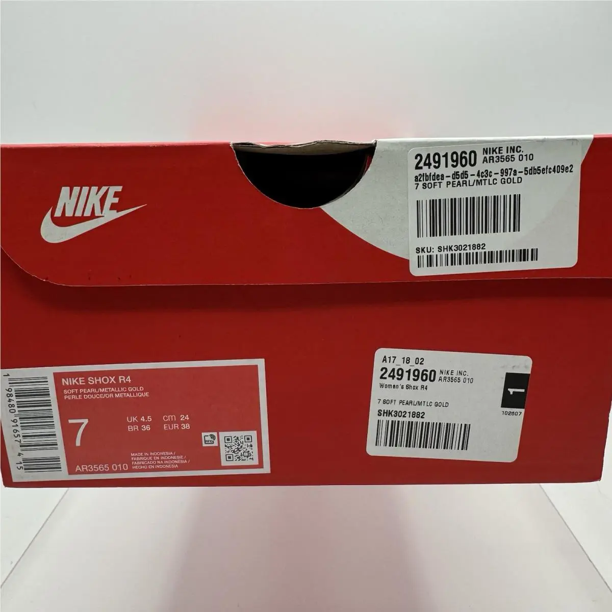 Nike shoes - Nike Shox - Shox - AR3565 010 - Soft Pearl/Metallic Gold 6