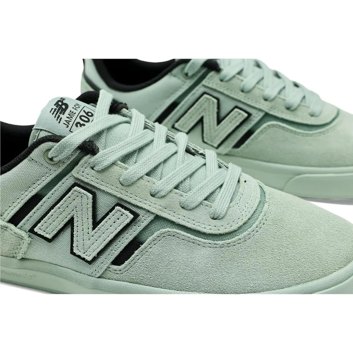 New Balance shoes - Black/Tan 32