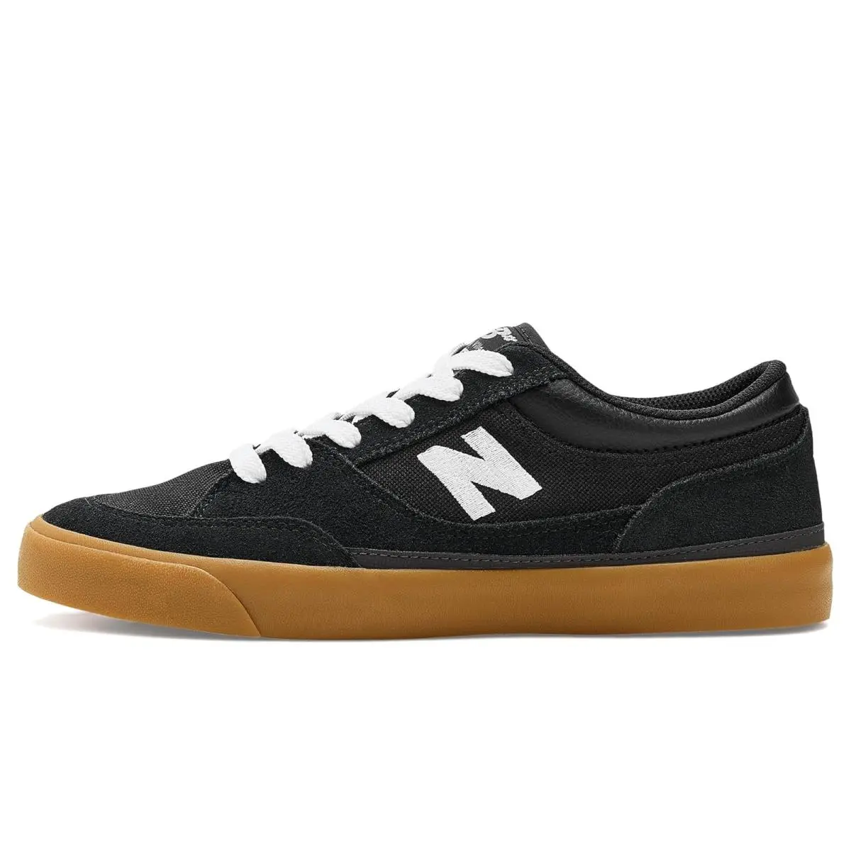 New Balance shoes - Black/White 9