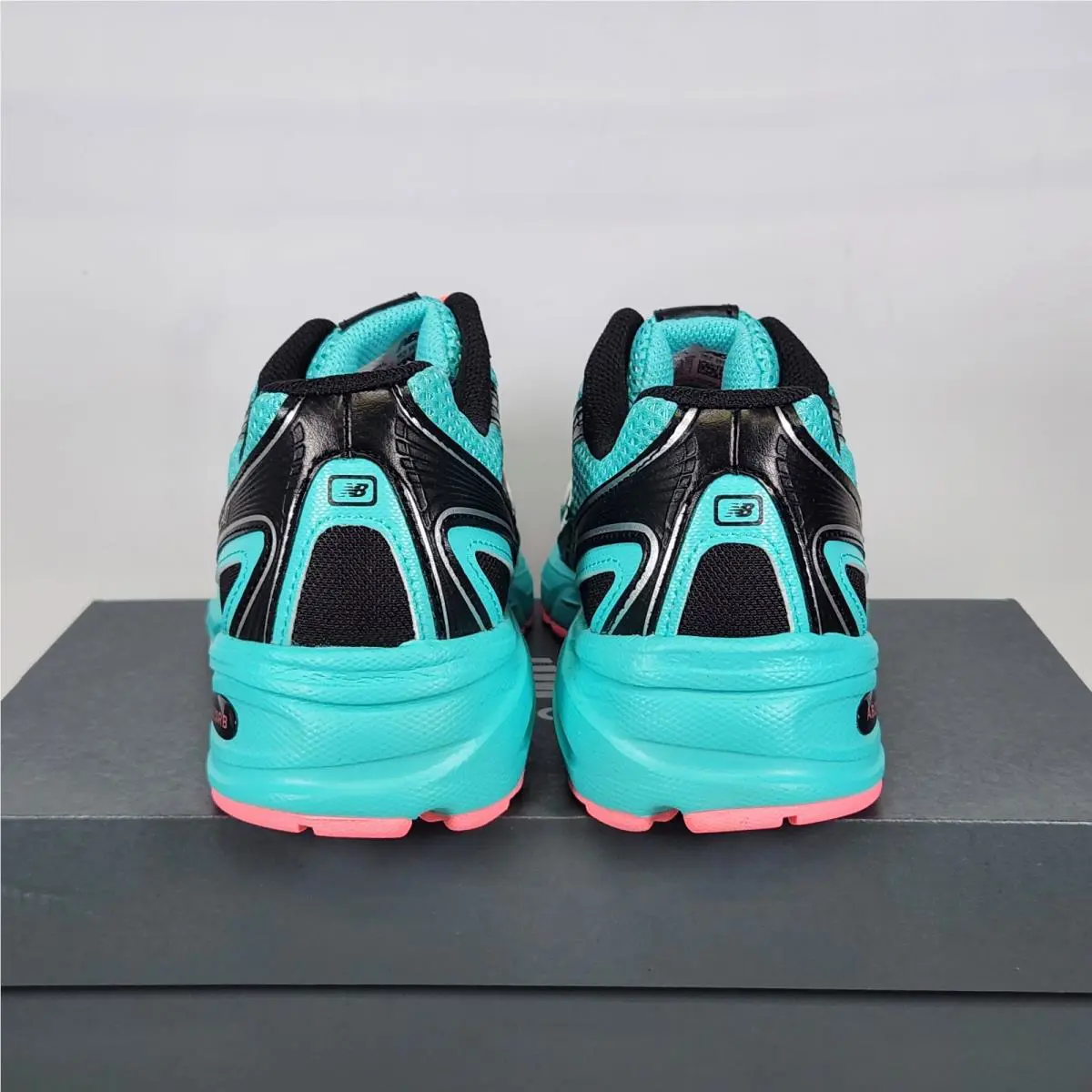New Balance shoes - New Balance 740 - U740EG2 - Green 2