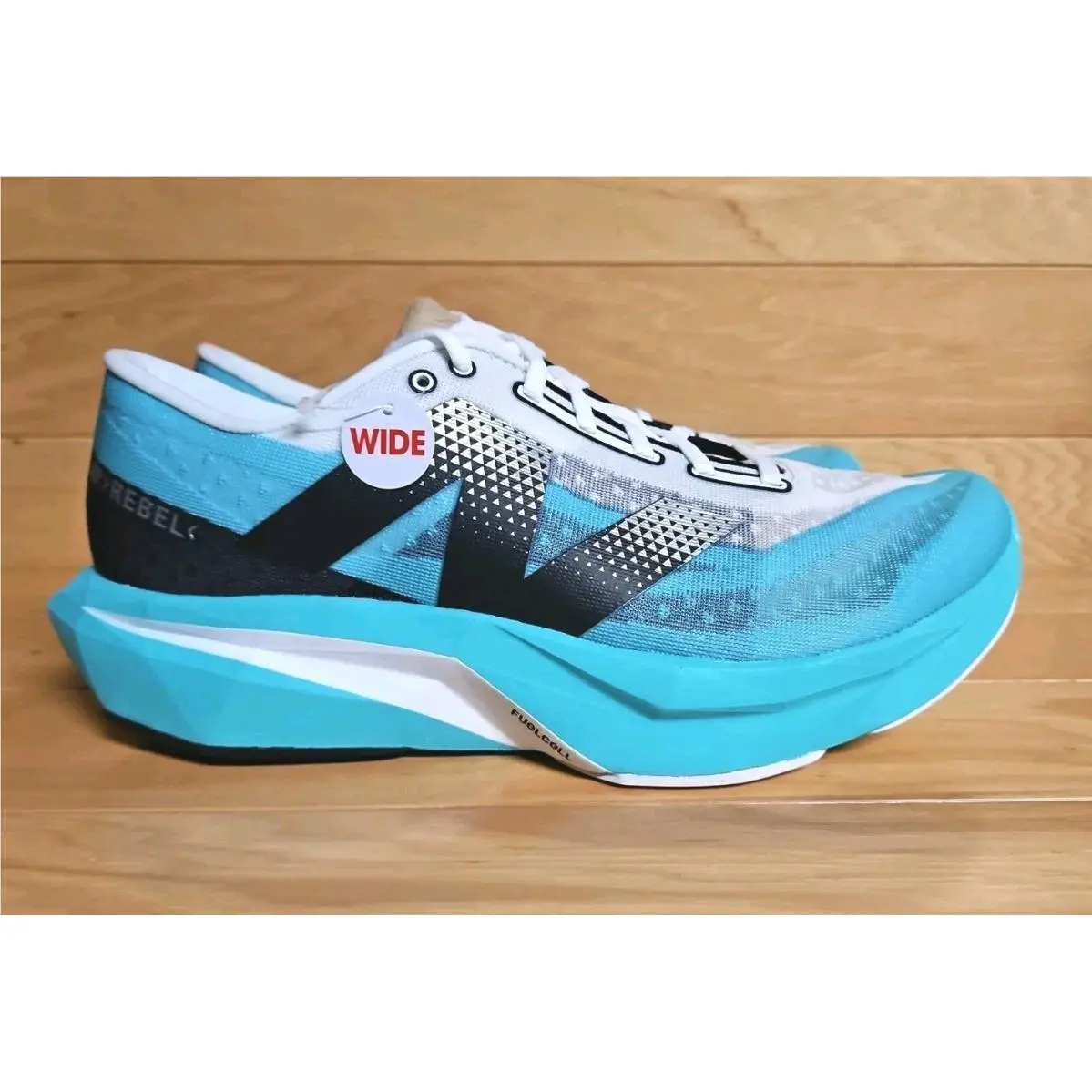 New Balance Fuelcell Rebel v4 10.5 Men 12 Womens Wide D Running Shoes WFCXCJ4