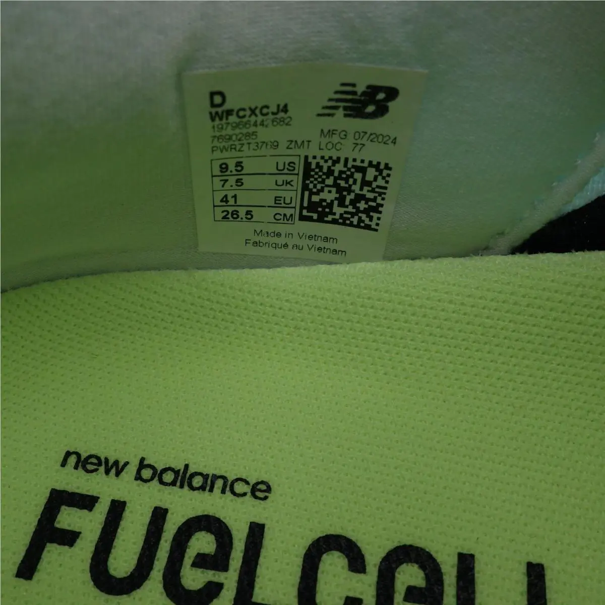 New Balance shoes - New Balance FuelCell Rebel v4 - WFCXCJ4 - Blue, Manufacturer: Cyber Jade/Black/White (UPC: 197966442682) 0