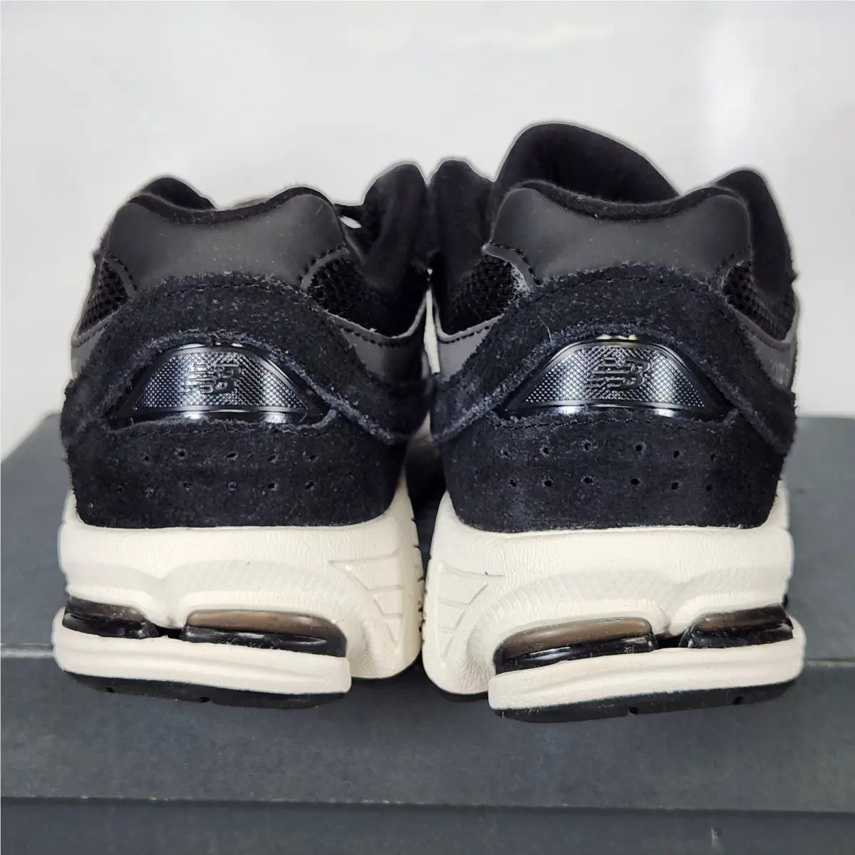 New Balance shoes - GC2002BK - GC2002BK - Black 2