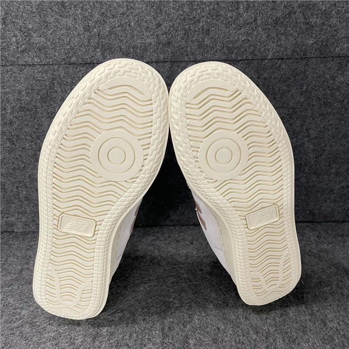 New Balance shoes - vs-170135 - vs-170135 - White (UPC: 197376926291) 2