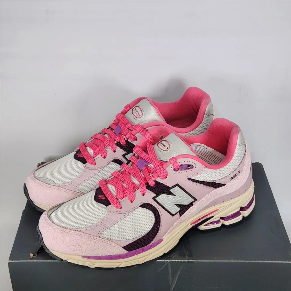 New Balance shoes - New Balance 2002 - U2002RTB - Pink 0