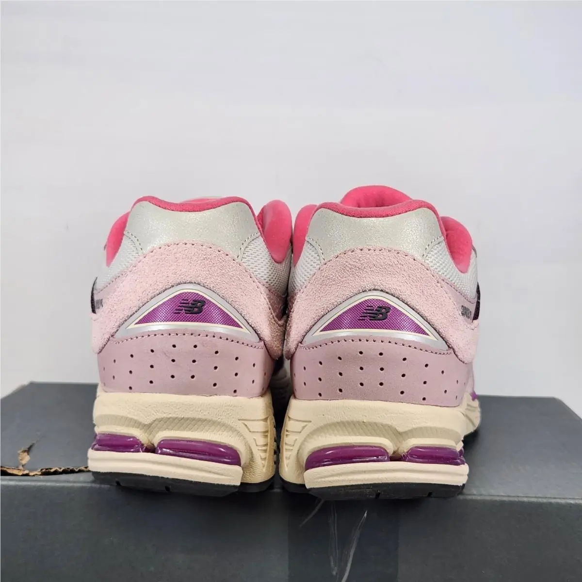 New Balance shoes - New Balance 2002 - U2002RTB - Pink 2
