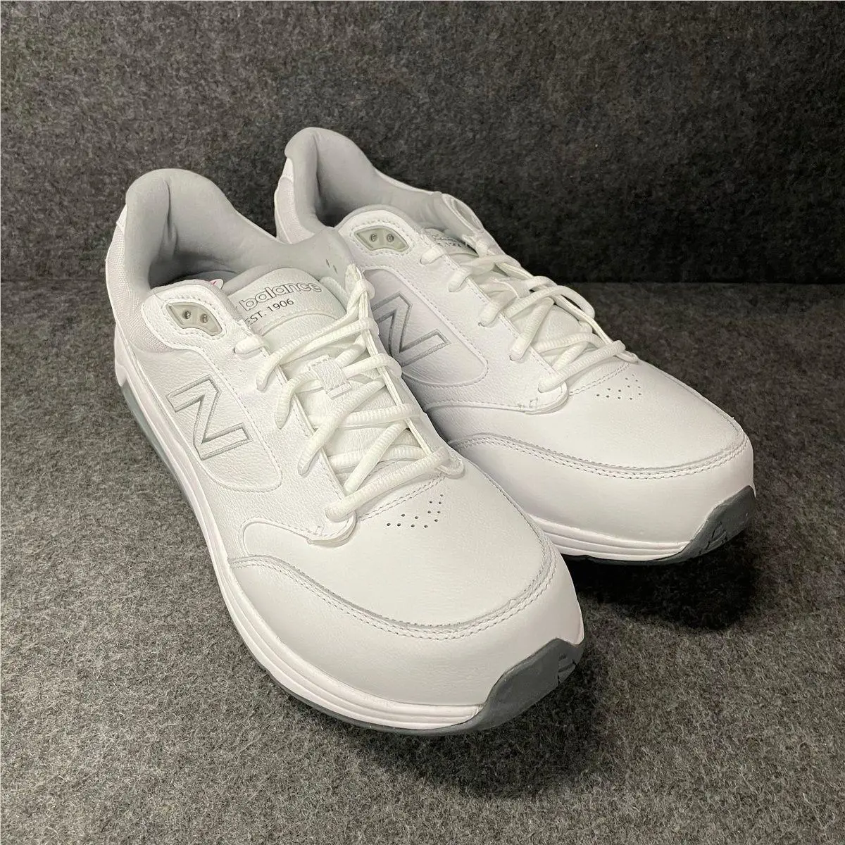 New Balance 928v3 Walking Shoes Men`s Size US 12.5 2E White/white