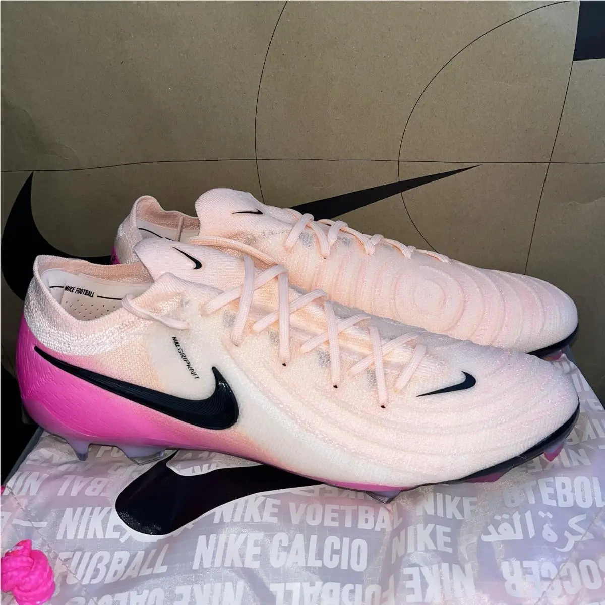 Nike Phantom GX II Elite FG Crimson Tint Black Pink FJ2559 800 Men`s Sz 9.5