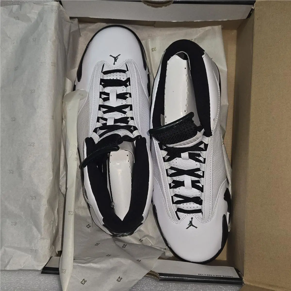Nike shoes - Air Jordan 14 - Air - 487471-106 - White (UPC: 0826220178318) 2