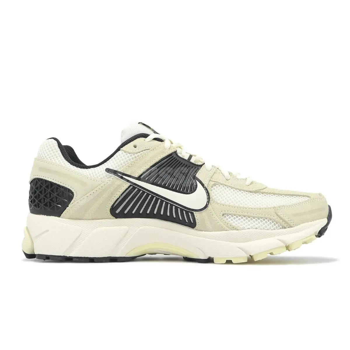 Nike shoes - Zoom Vomero 5 - Zoom Vomero - HF1553-701 - Beige (UPC: 197863333755) 1