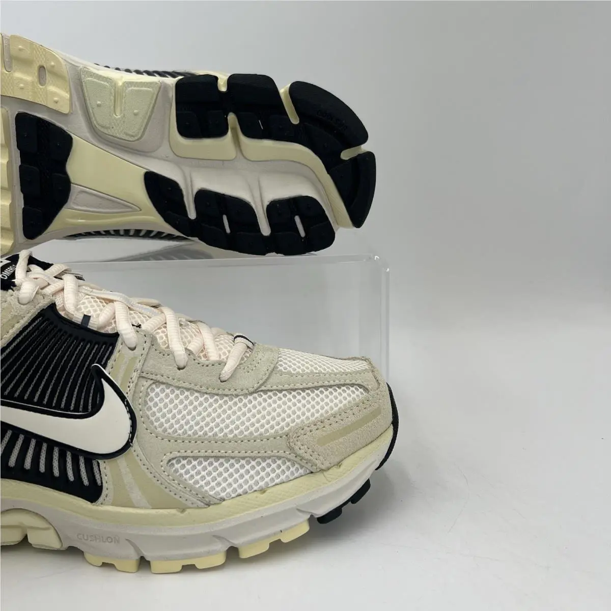 Nike shoes - Nike Air Zoom Vomero 5 - HF1553-701 - Ivory 1