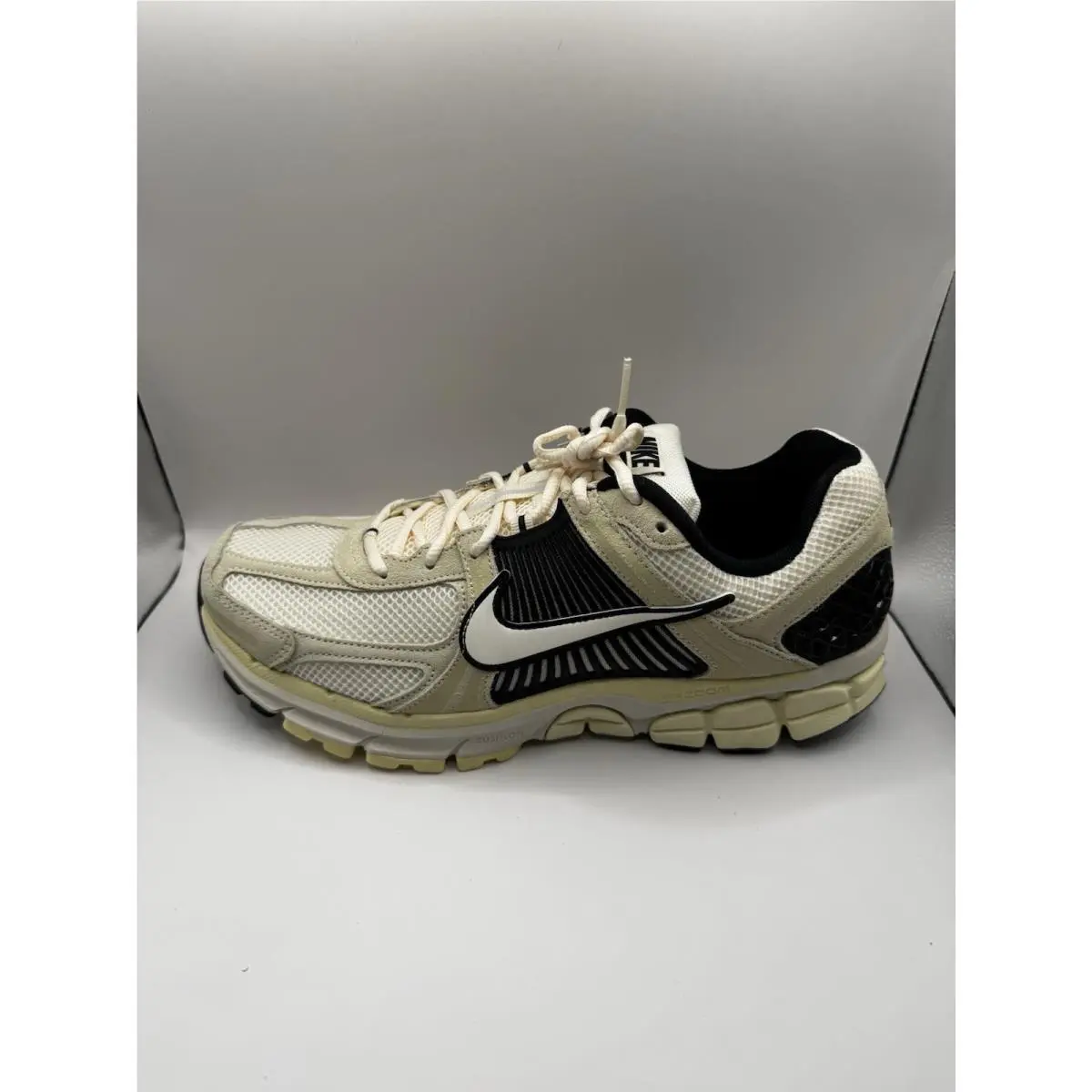 Nike Air Zoom Vomero 5 Alabaster Black Men’s Running Shoe Size 10 HF1553-701 - Ivory