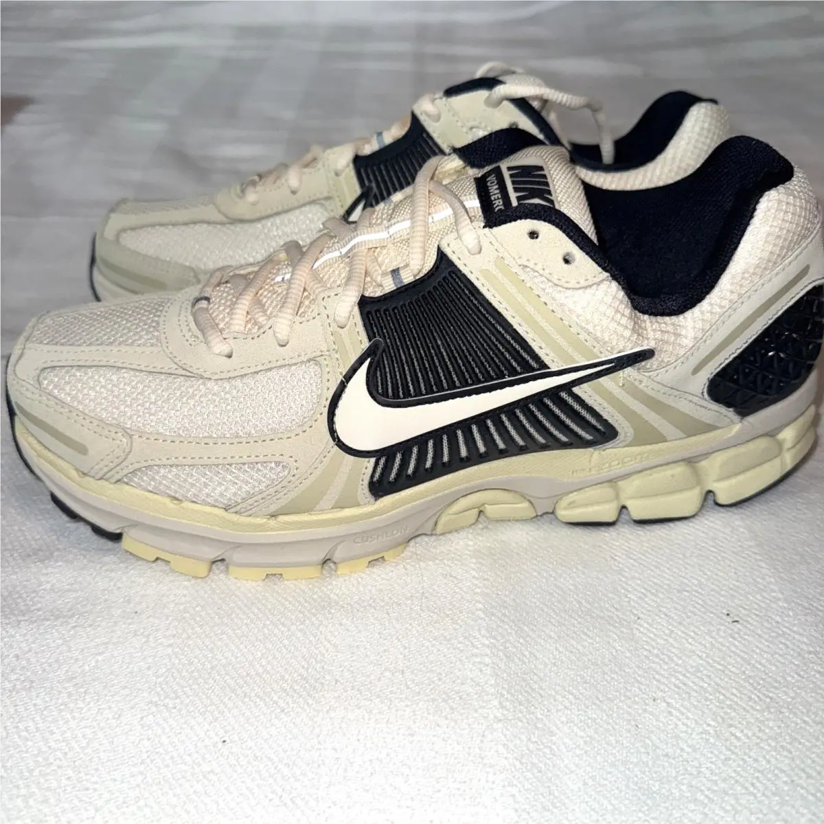 Nike shoes - Zoom Vomero 5 - Zoom Vomero - HF1553-701 - Ivory 2