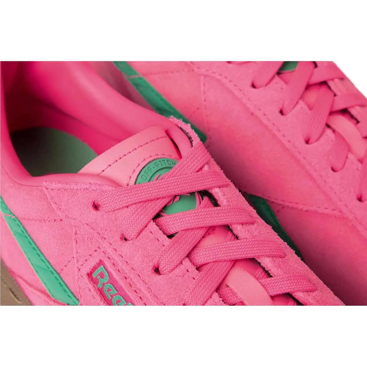 Reebok shoes  - Alabaster/Silver Metallic/Gum 4