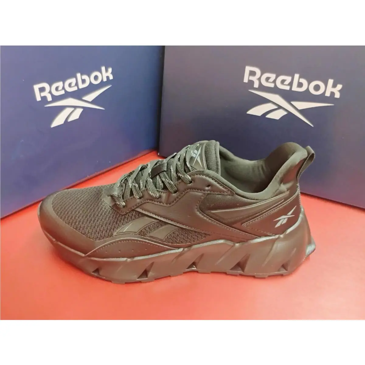 Reebok shoes - Under Armour Charged Assert 10 - 3026175-004 - Black 17