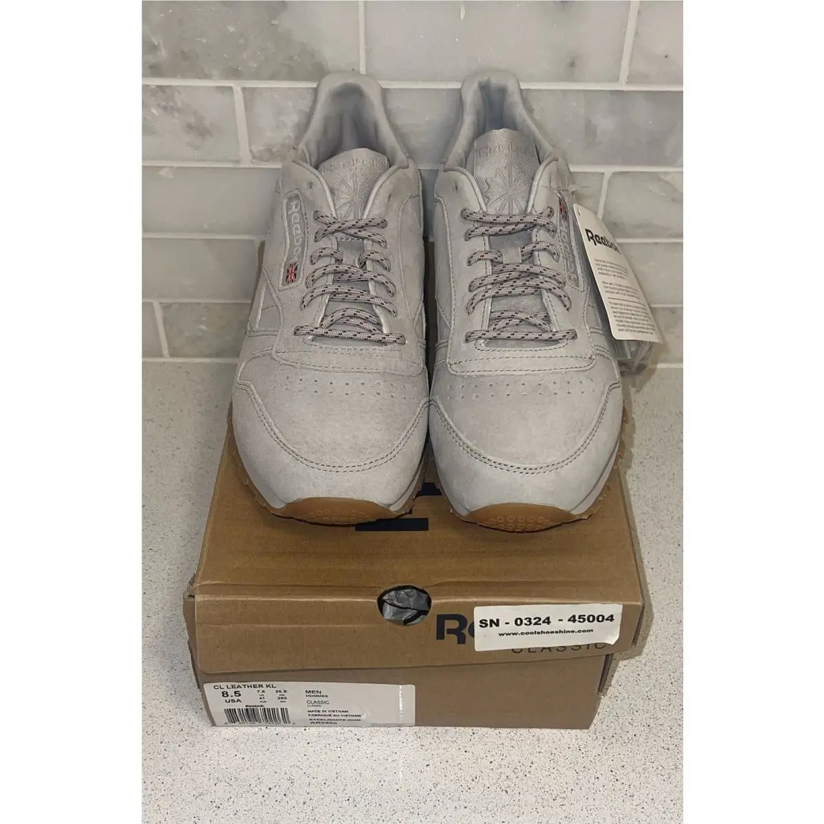 Reebok shoes - Reebok Classic - Classic - AR0586 - Brown, Manufacturer: Steel/White (UPC: 0889138742262) 1