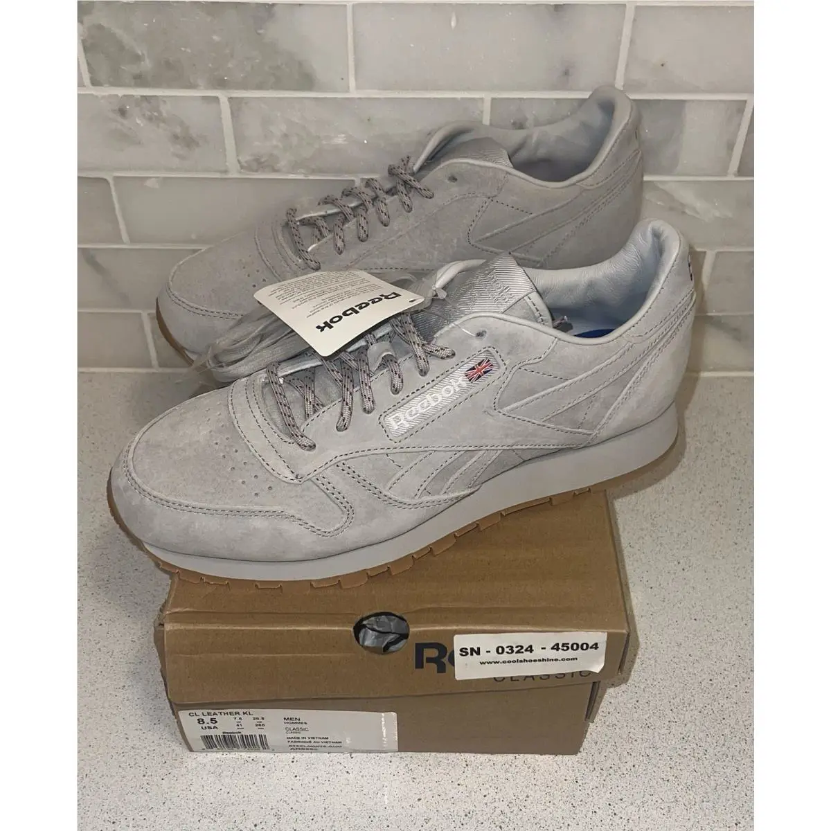 Reebok shoes - Reebok Classic - Classic - AR0586 - Brown, Manufacturer: Steel/White (UPC: 0889138742262) 3