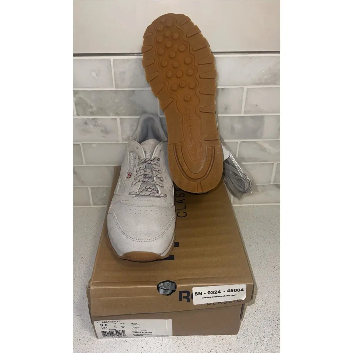 Reebok shoes - Reebok Classic - Classic - AR0586 - Brown, Manufacturer: Steel/White (UPC: 0889138742262) 6