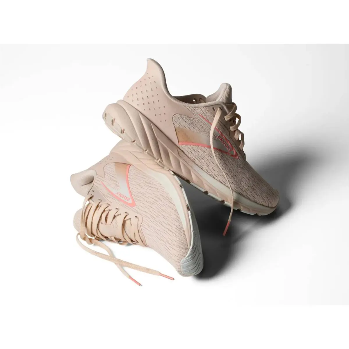 Brooks shoes - Almond 5