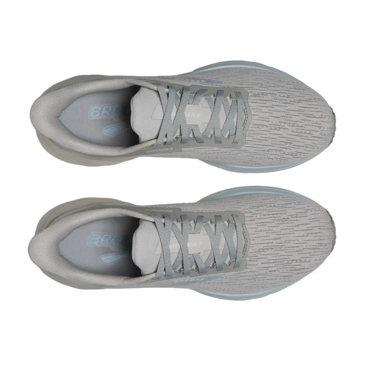 Brooks shoes - Almond 32