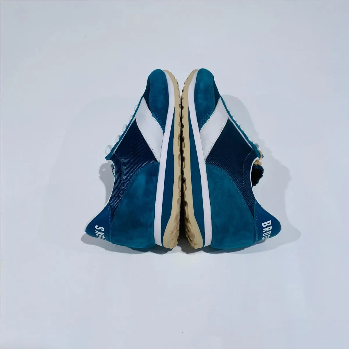 Brooks shoes - Green 1