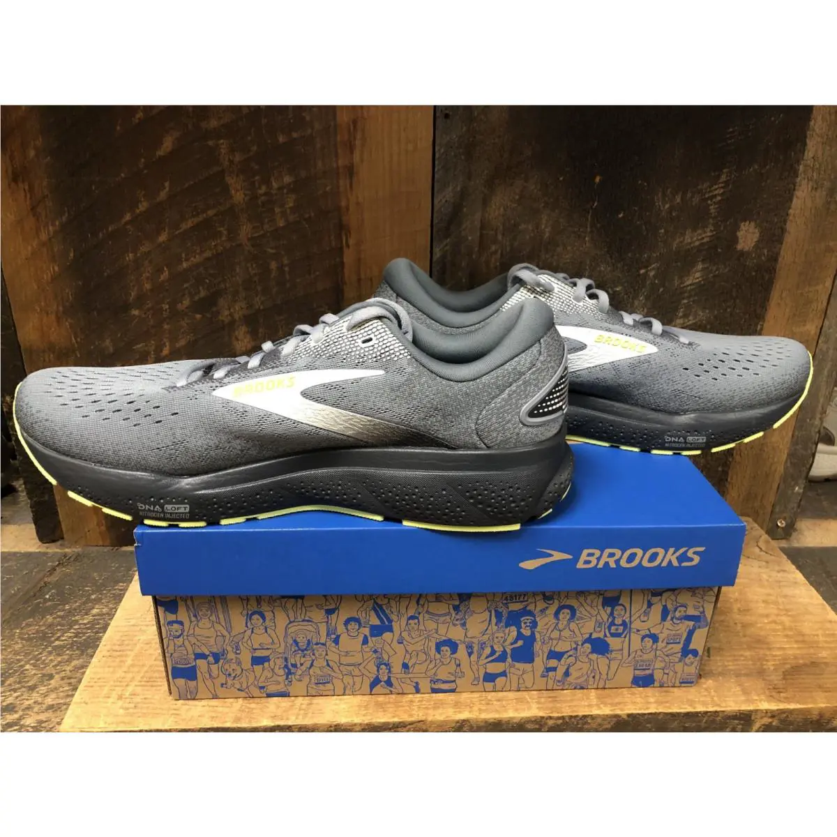 Brooks shoes - Brooks Ghost 16 - Ghost - Gray 9