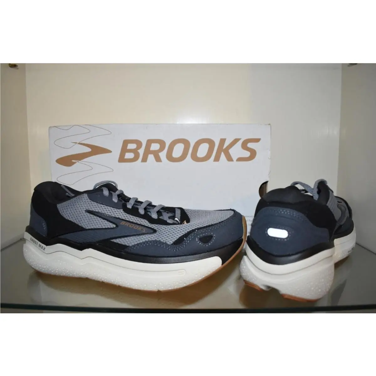 Brooks shoes - Brooks Ghost Max SE - Ghost Max - 110444 1D 091 - Black (UPC: 195394622775) 1
