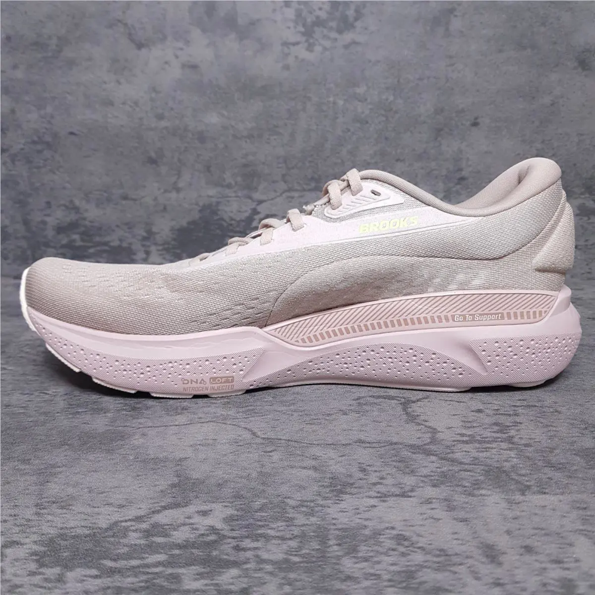 Brooks shoes - Adrenaline GTS 24 - Adrenaline GTS - 1104371D217 - Beige 0