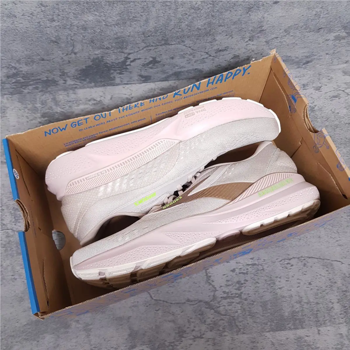 Brooks shoes - Adrenaline GTS 24 - Adrenaline GTS - 1104371D217 - Beige 4