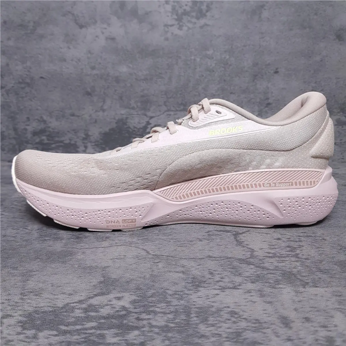 Brooks shoes - Adrenaline GTS 24 - Adrenaline GTS - 1104371D217 - Beige 0