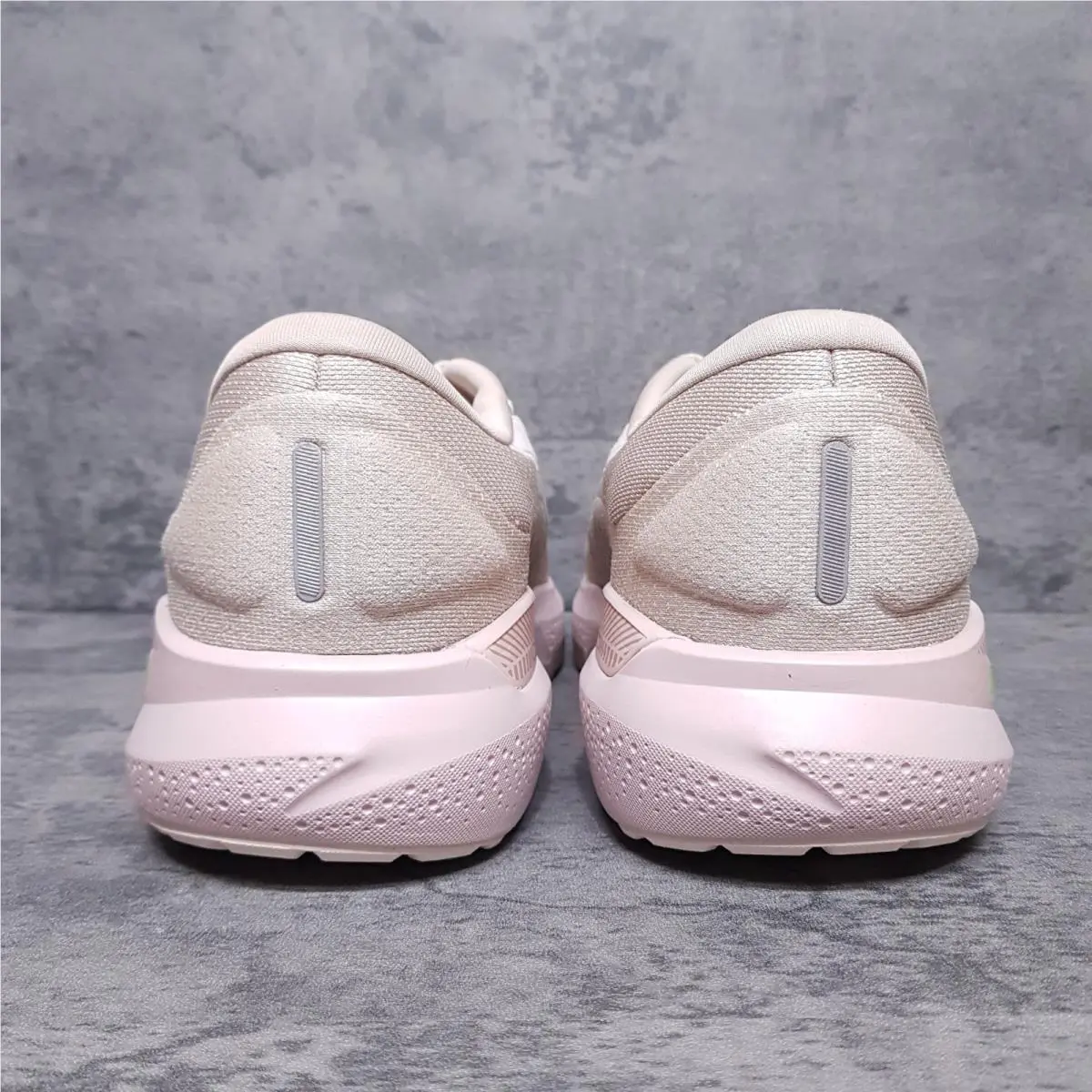 Brooks shoes - Adrenaline GTS 24 - Adrenaline GTS - 1104371D217 - Beige 2