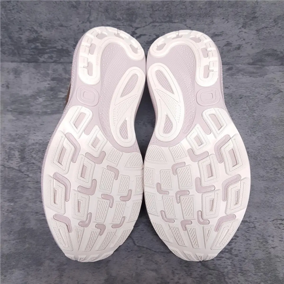Brooks shoes - Adrenaline GTS 24 - Adrenaline GTS - 1104371D217 - Beige 3