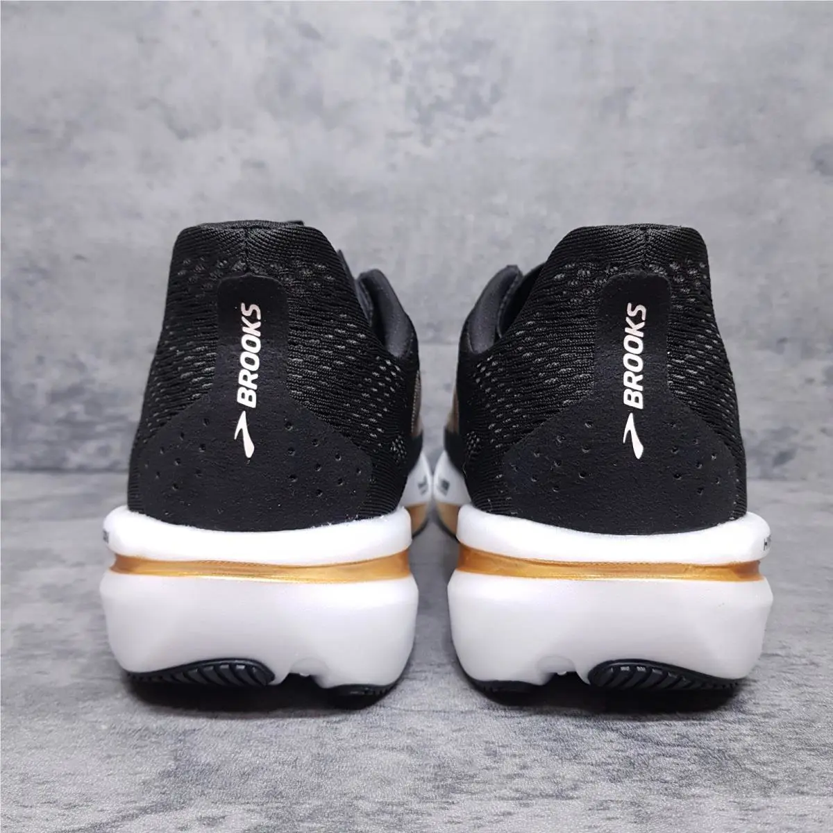 Brooks shoes - Brooks Hyperion 2 - Hyperion - 1104321D098 - Black 2