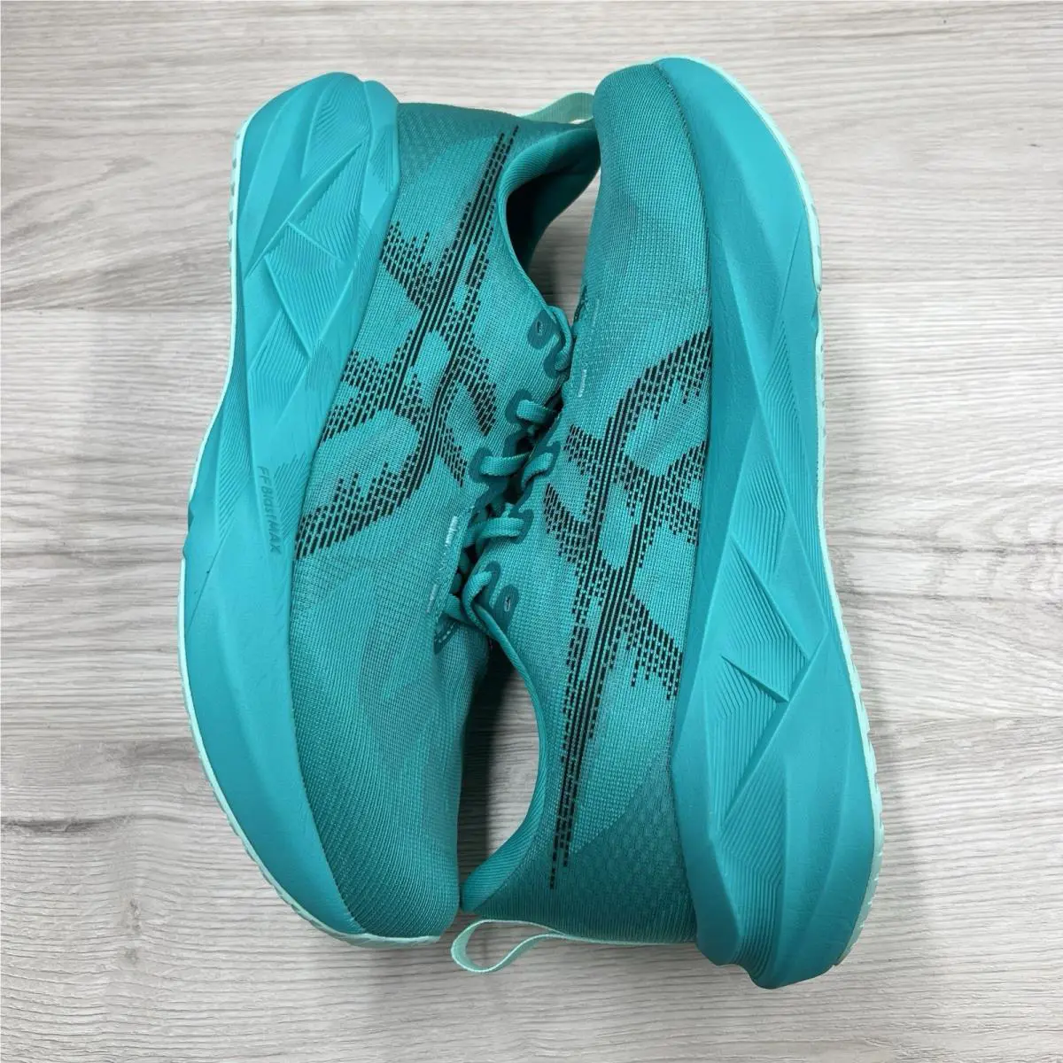 Asics shoes - ASICS Novablast 5 - Novablast - 1011B974-401 - Wave Teal/Black 5