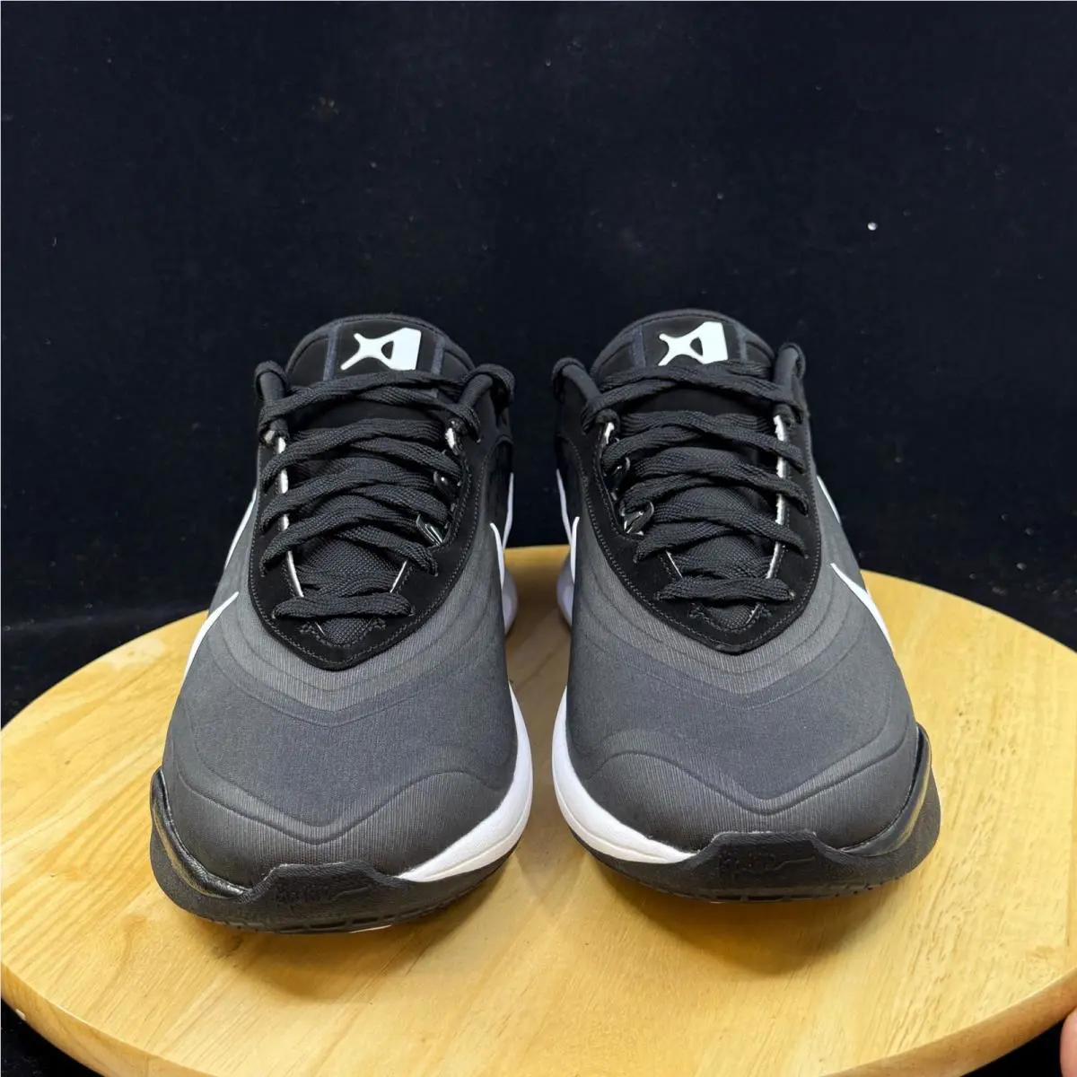 Nike shoes - Black 0