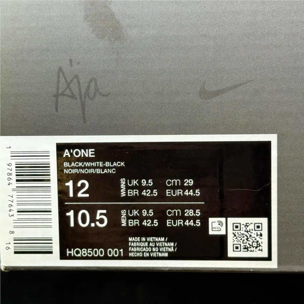 Nike shoes - Black 6