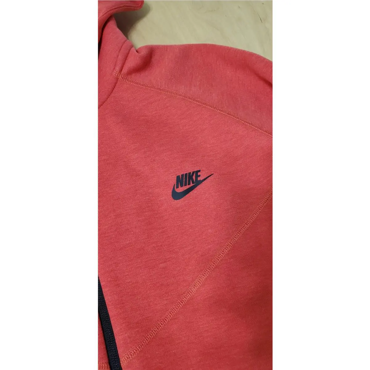 Nike clothing - Red 2
