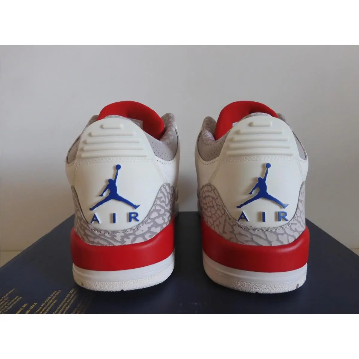 Nike shoes - Air Jordan 3 - Air - 136064-140 - Brown (UPC: 884499424918) 3