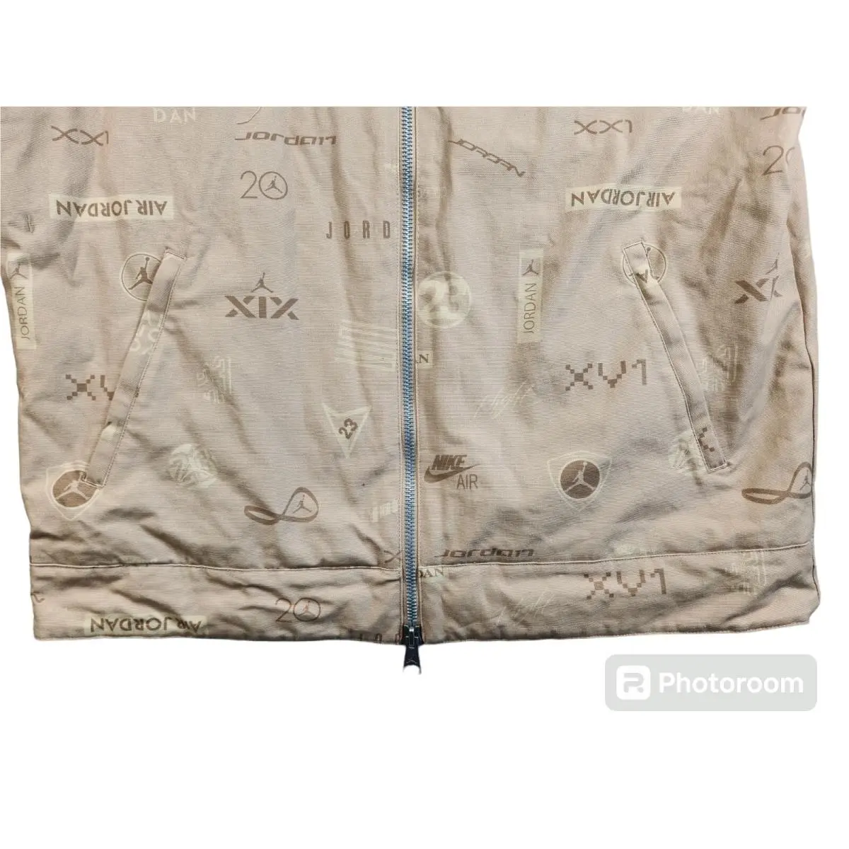 Nike clothing - Jordan - Beige (UPC: 196155364002) 4