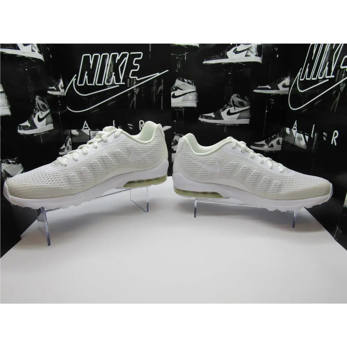 Nike shoes - Nike Air Max Invigor - Air Max Invigor - 870614-100 - White 0