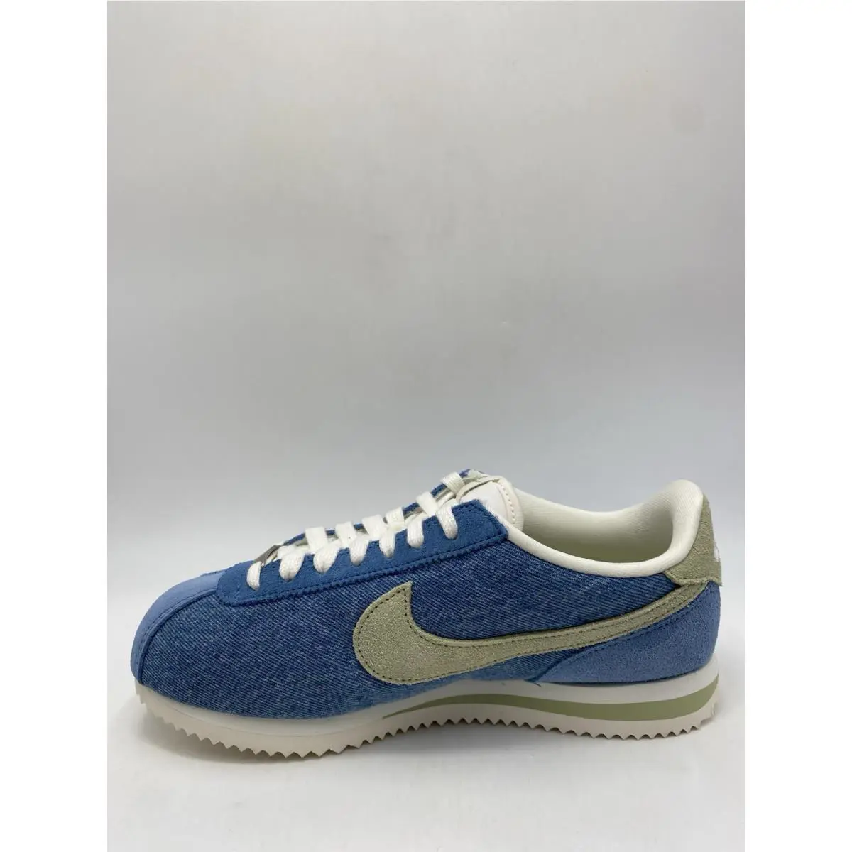 Nike shoes - SE - IH6354-004 - Blue (UPC: 198487268416) 1