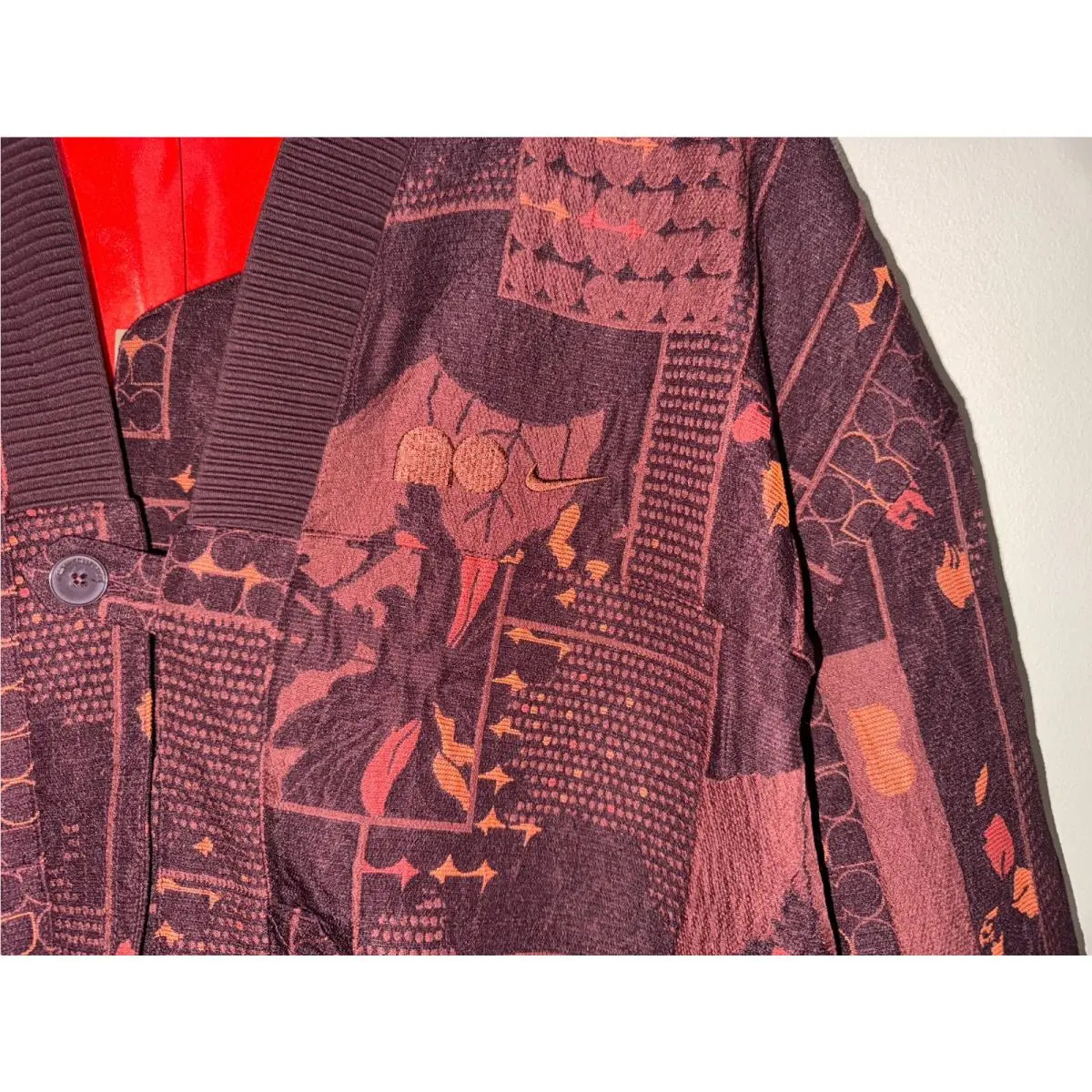 Nike clothing - Red (UPC: 197600324947) 2
