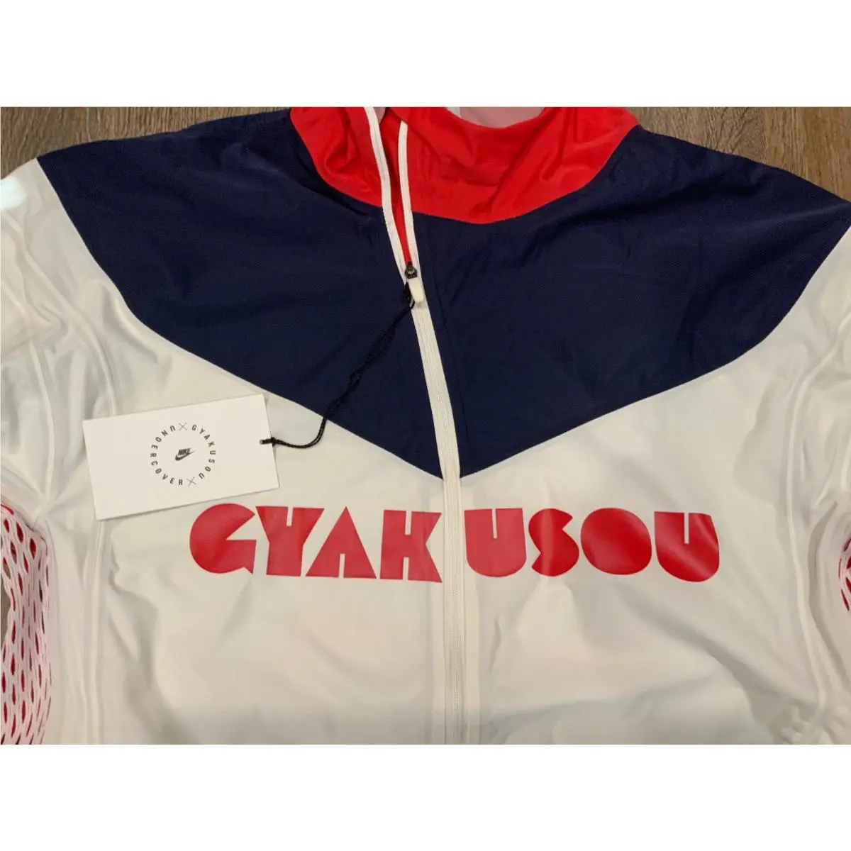 Nike clothing - Nike x Gyakusou Running Jacket - White / Blue - Red (UPC: 194272898363) 0