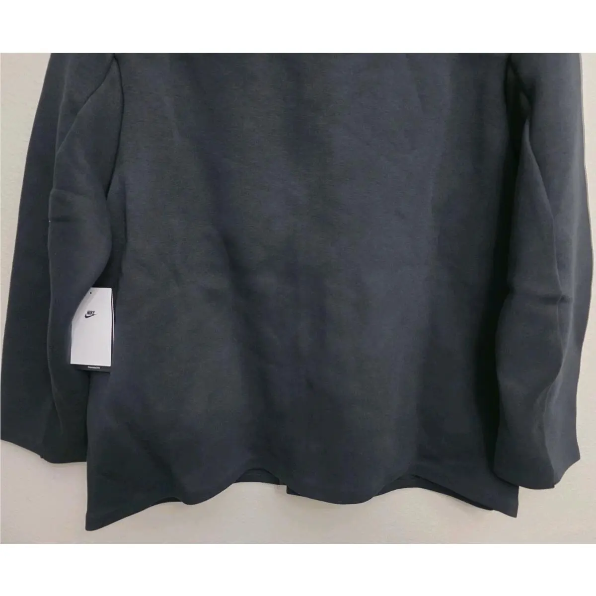 Nike clothing - Nike Tech Fleece Oversized Shacket - FB8167-010 - Black (UPC: 196607419892) 4