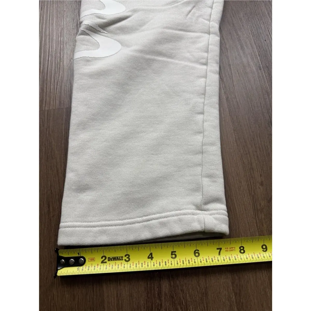 Nike clothing - DZ5508-072 DZ5508 072 - DZ5508-072 DZ5508 072 - White (UPC: 197599208075) 2