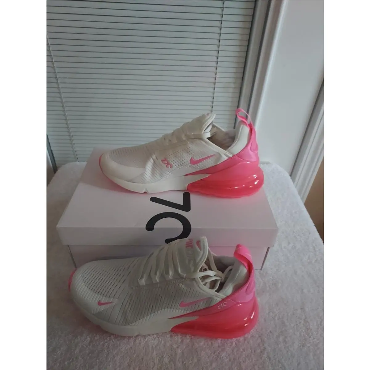 Nike shoes - Nike Air Max 270 - Air Max - Pink 1