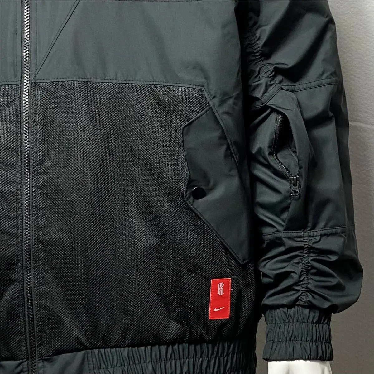 Nike clothing - Kyrie - Kyrie - Black 5