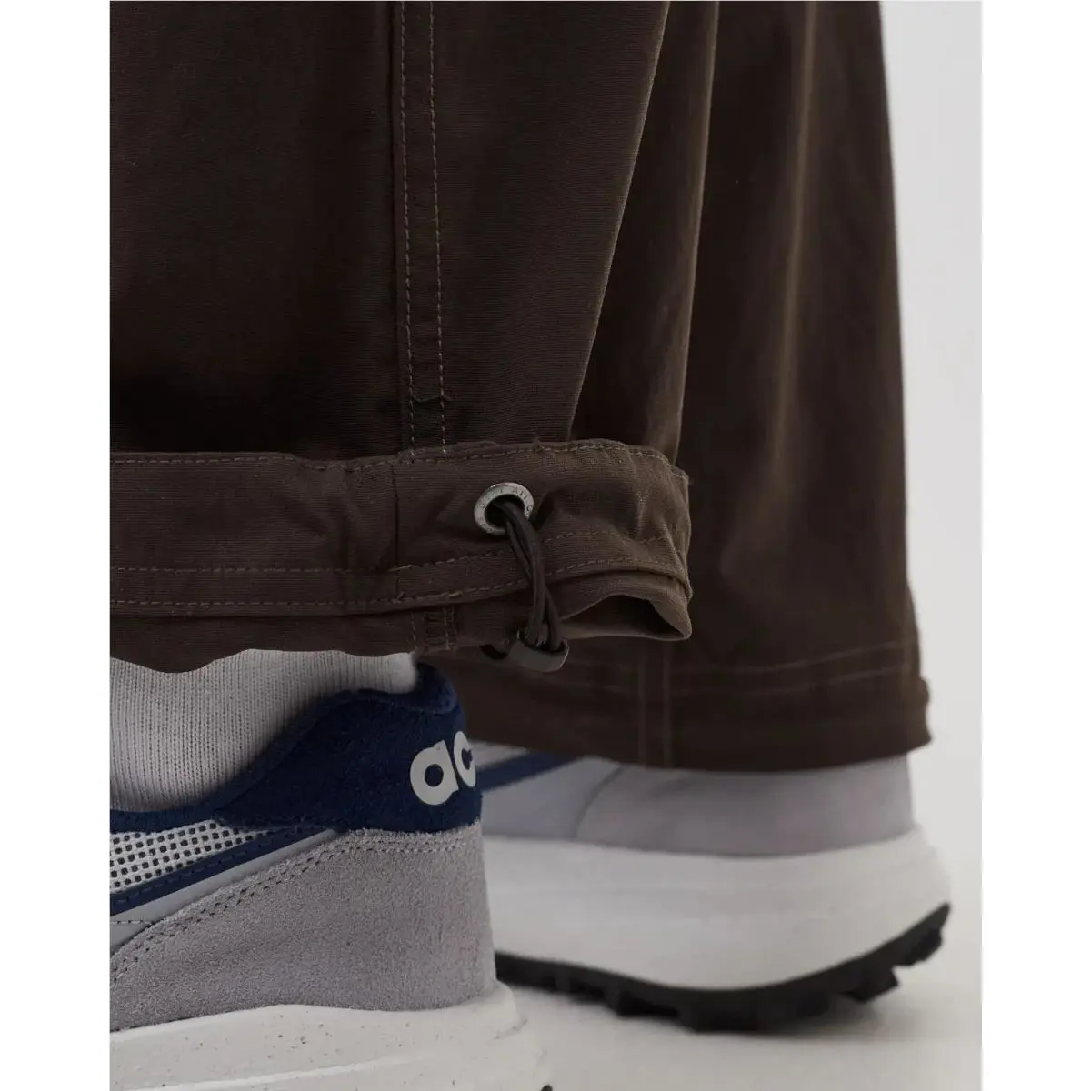 Nike clothing - DN3943-220 - DN3943-220 - Dark Brown (UPC: 0196151281211) 4