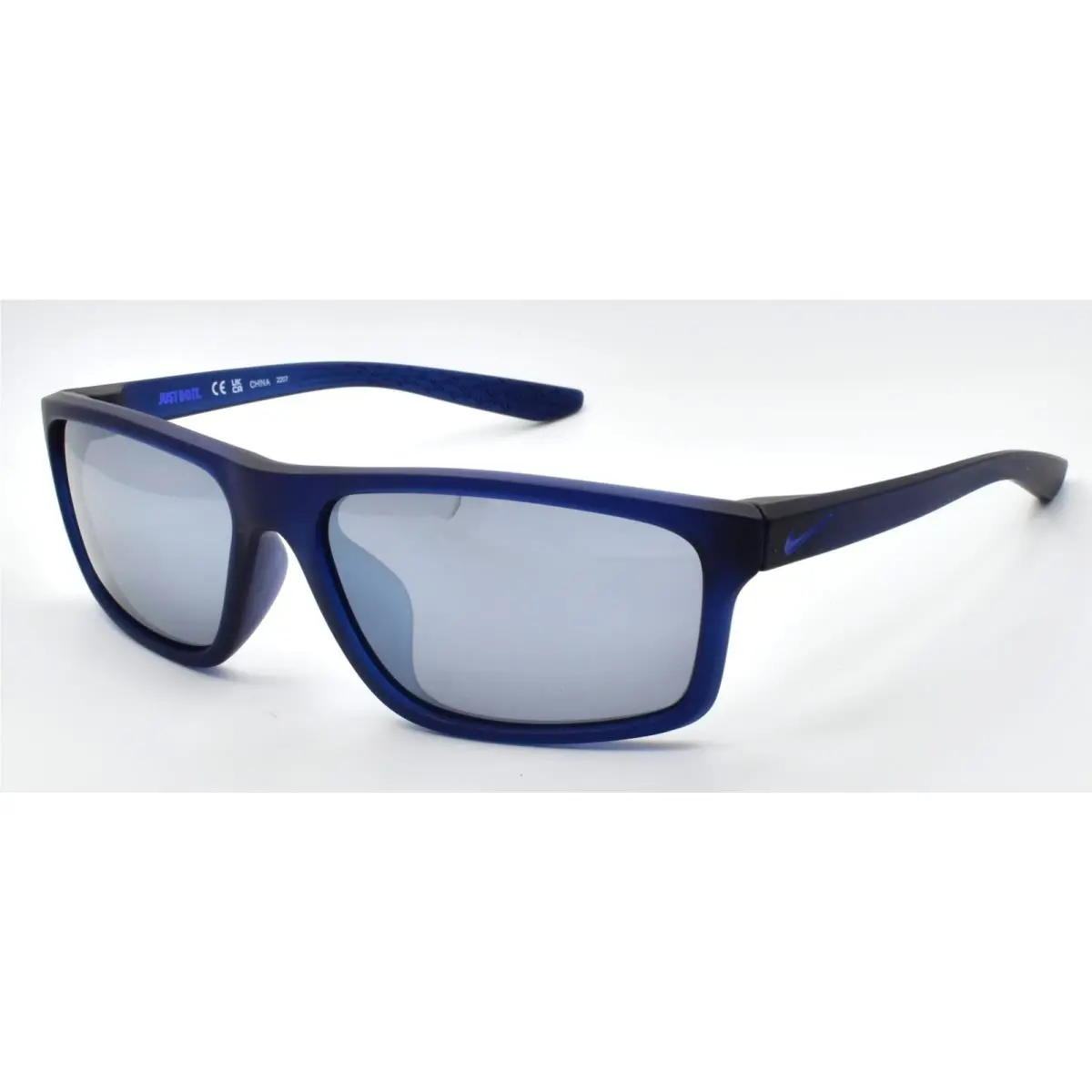 Nike Chronicle FJ2216 410 Sunglasses Matte Midnight Navy / Gray Flash