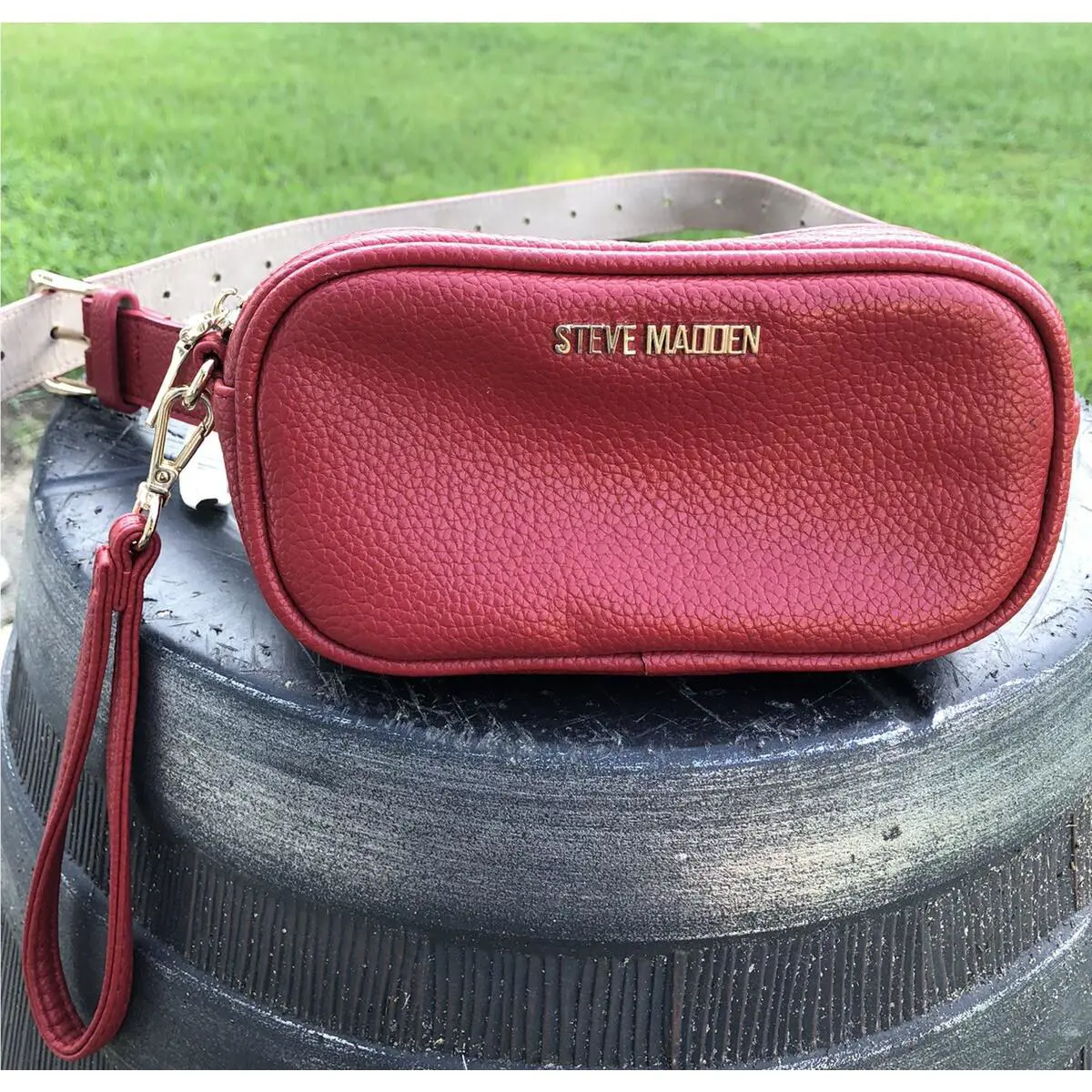 Steve Madden Fannie Pack Color Red Leather